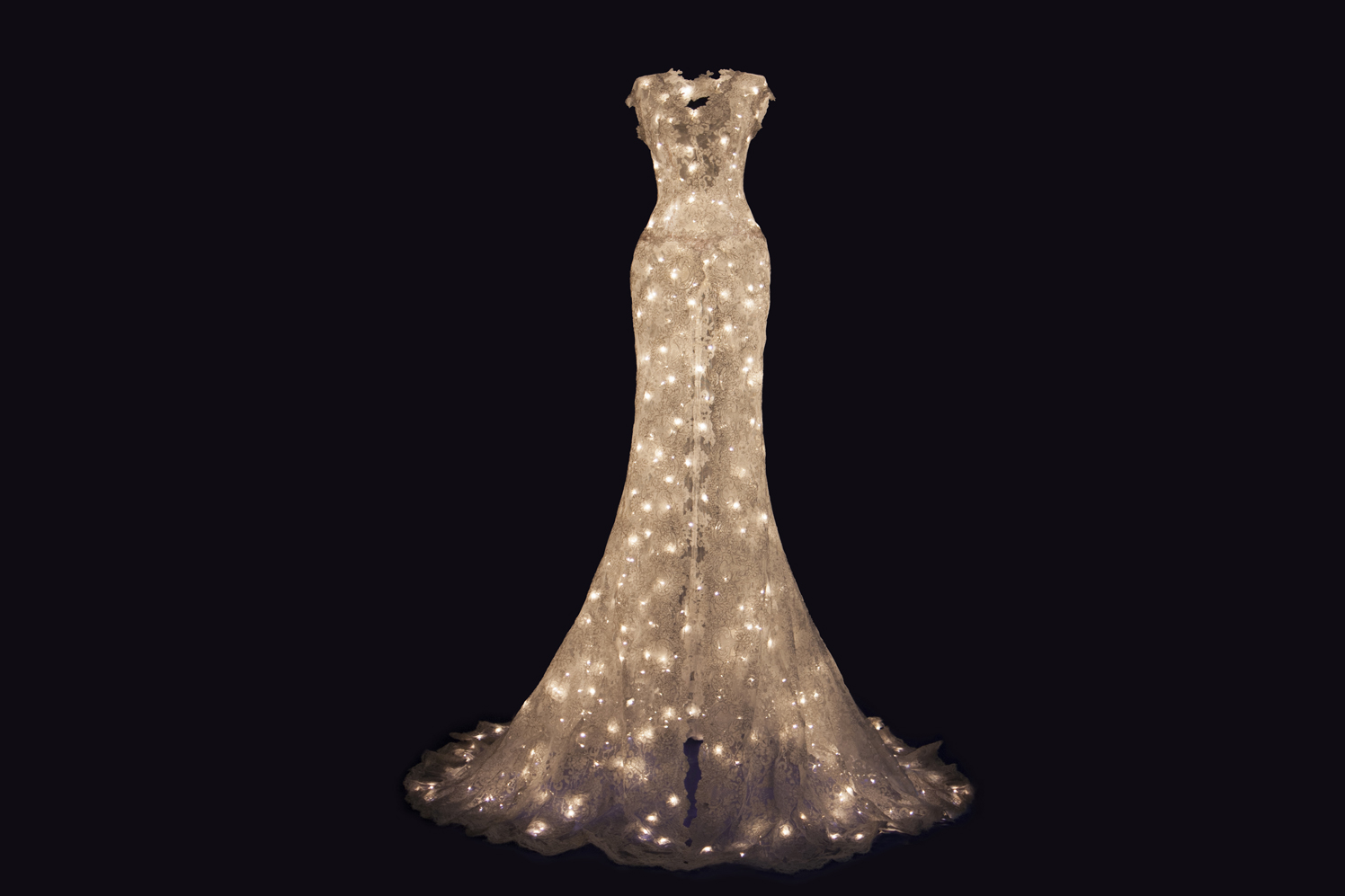 Étoile, a wedding gown made of light and lace, by Matthan Gori.